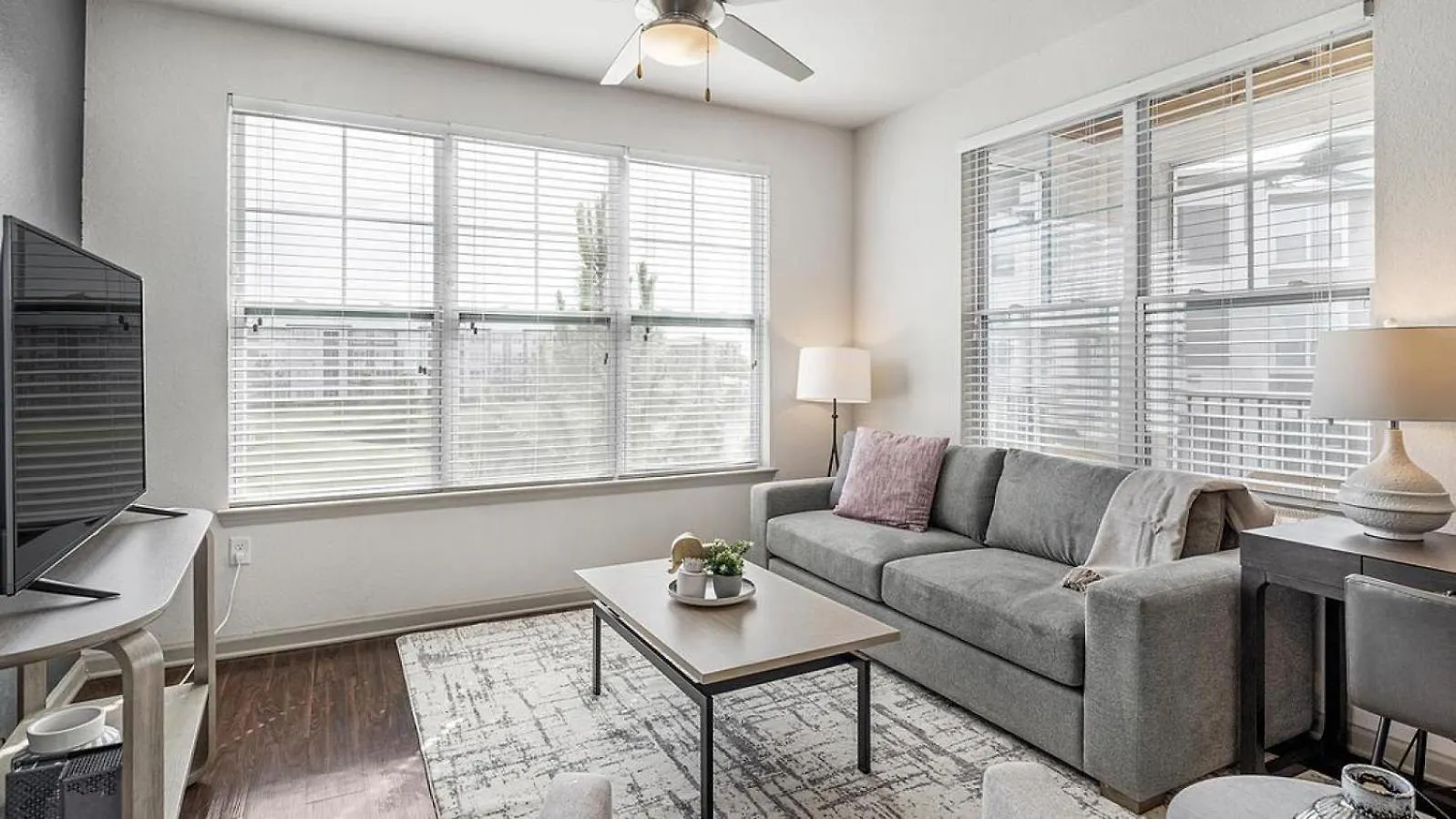 Landing At South Bank - 2 Bedrooms In Manchester location